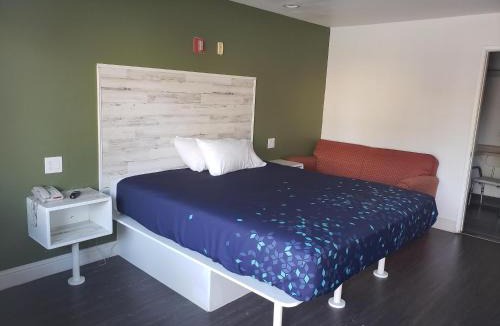 Raisin Hotel | University Inn Fresno