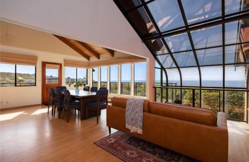 Moss Beach House | Unmatched Ocean Beach and Mountain Views Family-Friendly Retreat