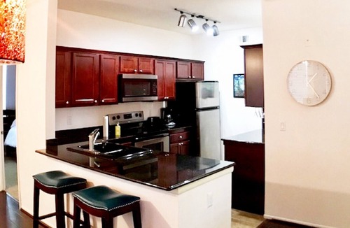 Paradise Valley Village Condo | Upscale stay 2.5 blocks to Kierland and Scottsdale Commons shopping.