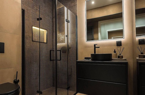 Sao Domingos de Benfica Apartment | Uptown Luxury: Design and Comfort in Lisbon