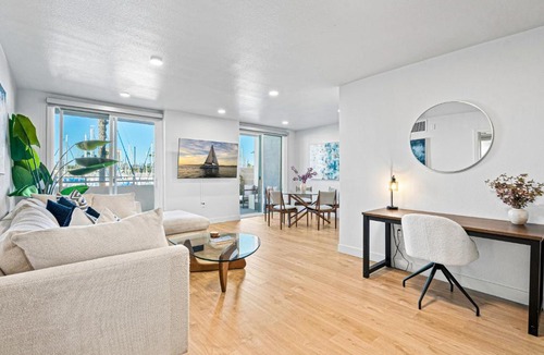 Marina del Rey Apartment | Urban Tide - A Designer Escape Overlooking the Docks