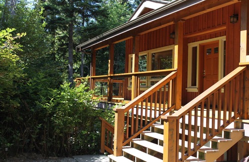 Tofino House | Vacation in Tofino! Hot Tub!