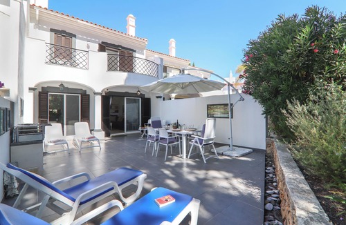 Almancil Villa | Vacation Villa "Villa Karon" with Garden, Pool, Shared Tennis Court, Wi-Fi & Terrace