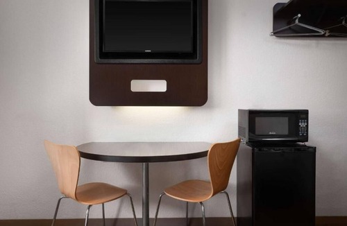 Carpinteria Hotel | Vagabond Inn - Carpinteria North