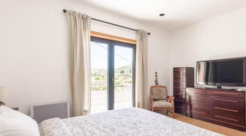 Sao Joao da Pesqueira Villa | Valadouro Amazing Villa in Douro Valley - Pool