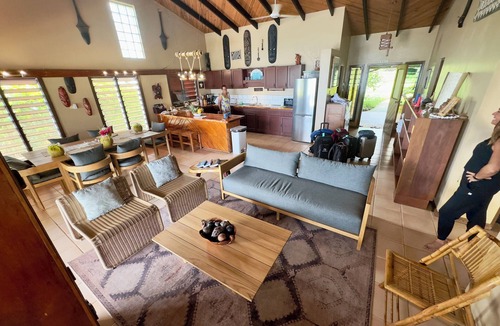 Taveuni Island East Villa | Vale Sekoula, Private Villa on the Ocean with Pool and Air Conditioning
