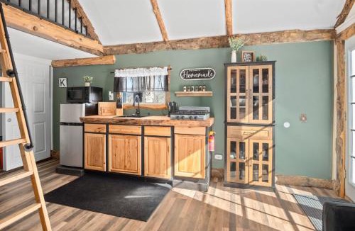 Squaw Valley Cabin | Valley View Hideaway Cabin with Mountain Views