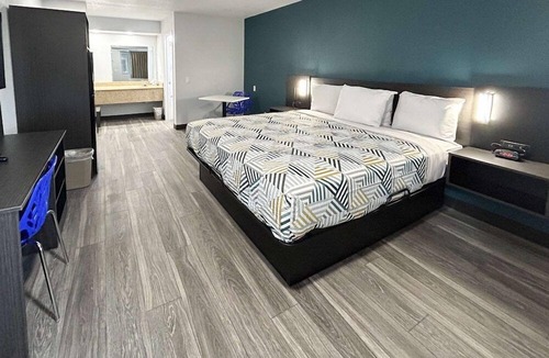 Pumpkin Center Hotel | Value Stay Inn Extended Stay Bakersfield