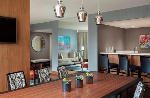 Coal Harbour Hotel | Vancouver Marriott Pinnacle Downtown