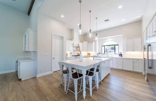Lake Havasu City Villa | Vanderpump Rules! Lake Havasu Luxury Villa w/Pool, Hot Tub + Guest House