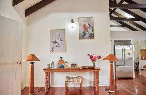 Lautoka Villa | Vanua Ni Marau Villas Fiji. Entire 2 bedroom Villa with pool.Beach-2 mins walk.