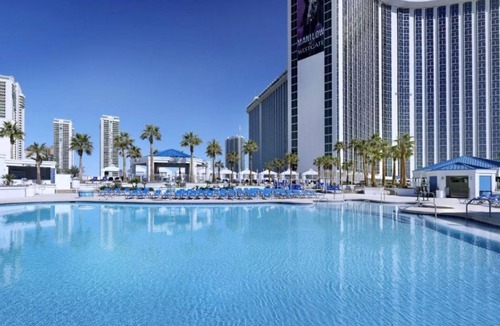 Las Vegas Apartment | Vegas 3 night getaway! READ FULL DETAILS
