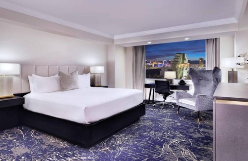 Las Vegas Apartment | Vegas 3 night getaway! READ FULL DETAILS