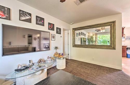 Charleston Preservation House | 'Vegas Oasis' Home w/Pool & Spa: 7 Miles to Strip