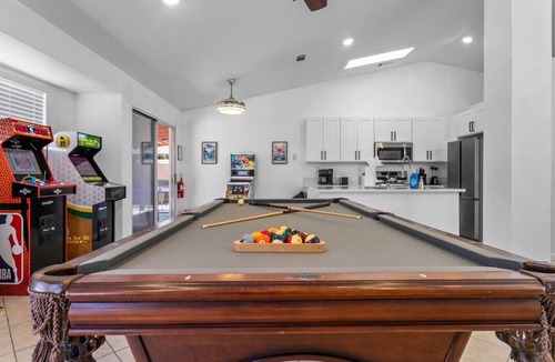 North Las Vegas House | Vegas Trip 6BD Home: Spa, Arcades, and More!