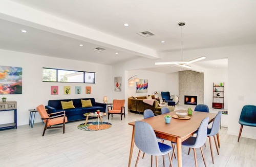 Sunmor House | Vibrant Mid-Century Jewel in Central Palm Springs