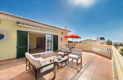 Mato Serrao Villa | Vila Nautilus