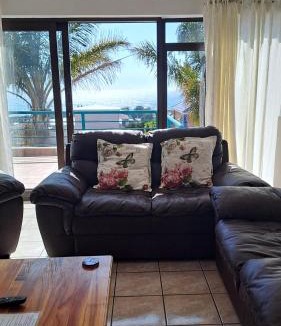 Wavecrest Villa | Villa @ 19 Palm with spectacular sea views