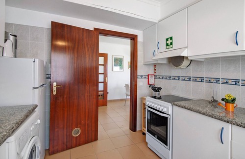 Tavira Villa | Villa 'Alto do Perogil Pool' with Mountain View, Wi-Fi, and Air Conditioning