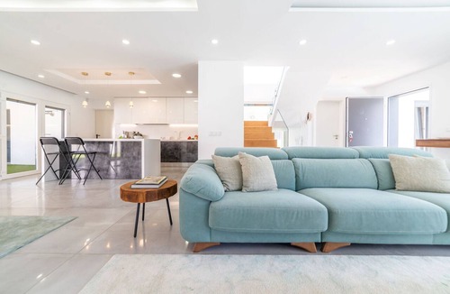 Charneca de Caparica e Sobreda Villa | Villa Alva - Contemporary holiday villa on Lisbon Coast, private pool and free air conditioning