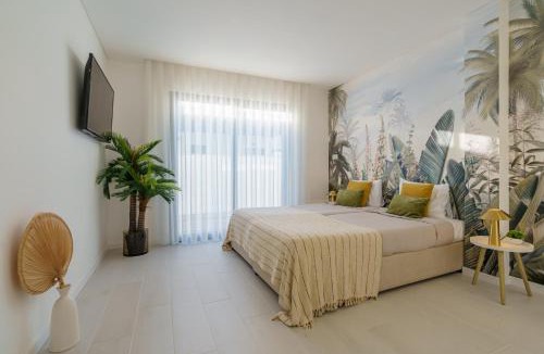 Atalaia Villa | Villa Bianca with jacuzzi and private swimming pool