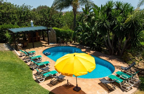Boliqueime Villa | Villa Bliss - 450m² Luxury Oasis w/ Saltwater Pool