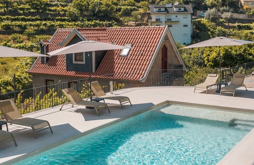 Resende Villa | Villa 'Casa da Alufinha' with Private Pool, Wi-Fi and Air Conditioning