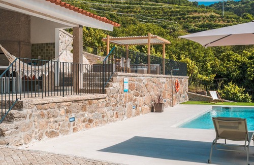 Resende Villa | Villa 'Casa da Alufinha' with Private Pool, Wi-Fi and Air Conditioning