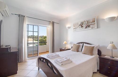 Urbanizacao dos Calicos House | Villa Catarina