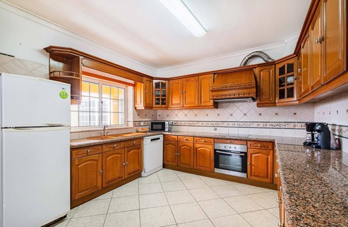 Vale de Parra Villa | Villa Coelha - Table tennis and Pool Table