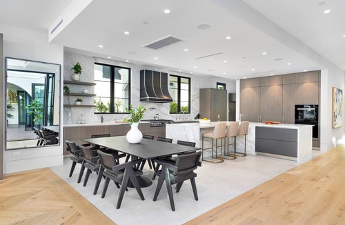 The Flats Villa | Villa Colette by LuxJB 🏆 Beverly Hills Mansion with Resort-Style Service