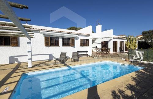Coxos Beach Villa | Villa Coxos by AcasaDasCasas