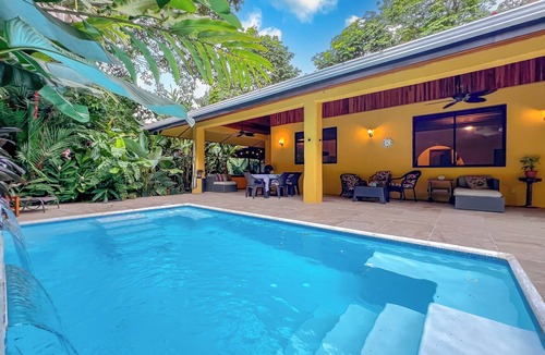 Puerto Viejo de Talamanca House | Villa Abejita in Playa Negra: Pool, AC, Walk to Beach, WiFi, Spacious, Private