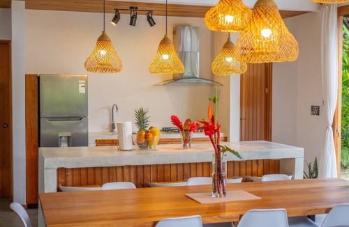 Puerto Viejo de Talamanca Villa | Villa Buke: 400 m from the beach, with pool