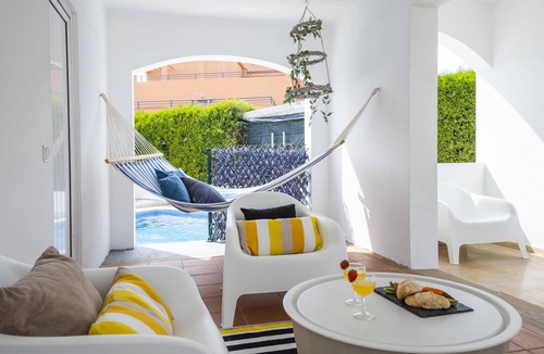 Quarteira Villa | Villa Del Sol