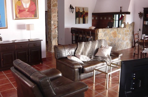 Picarral Villa | Villa located in Algavre in the heart of a typical Portuguese village