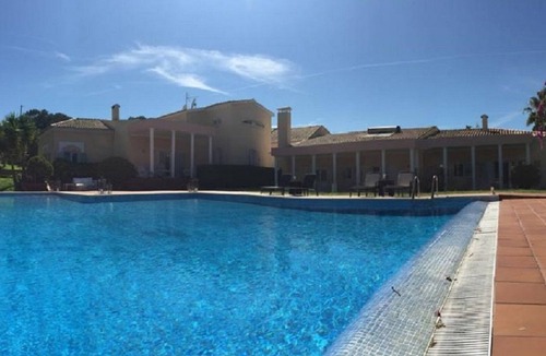 Charneca de Caparica e Sobreda Villa | Villa Magnolia - Guest accommodation