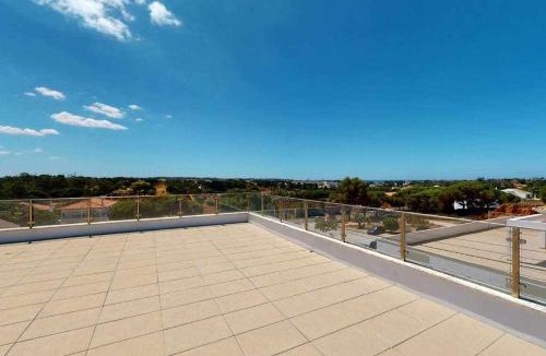 Quarteira Villa | Villa Malmequer by FHR private