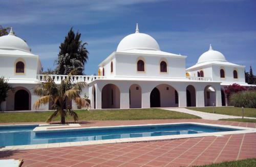 Mato Serrao Villa | Villa Marocco style