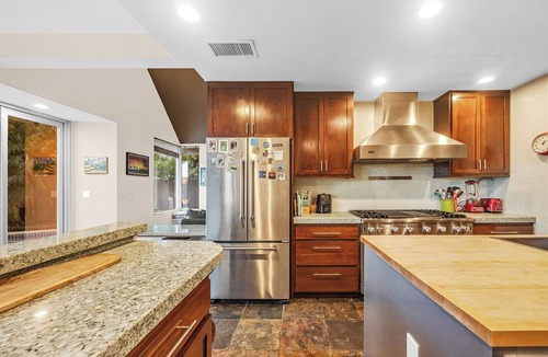 Altadena Villa | Villa of 100 Games - 4BR with Heated Pool & Spa