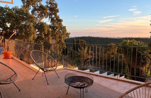 Barracao Villa | Villa 'Õku' with Sea View, Wi-Fi and Air Conditioning