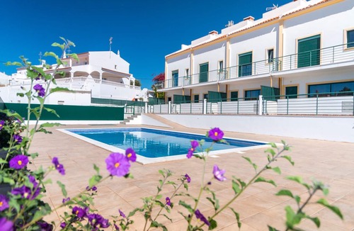 Retur House | Villa Pêonia- AL (Official Local Accommodation)