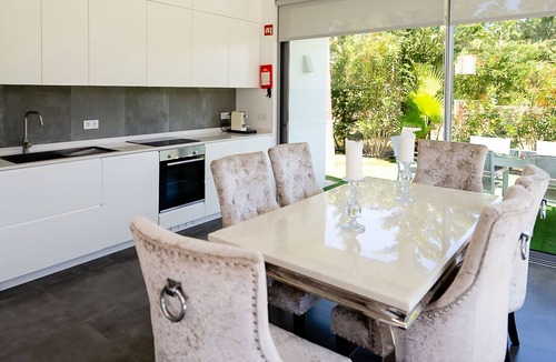 Pera House | Villa Pêra by Gabi Miguel