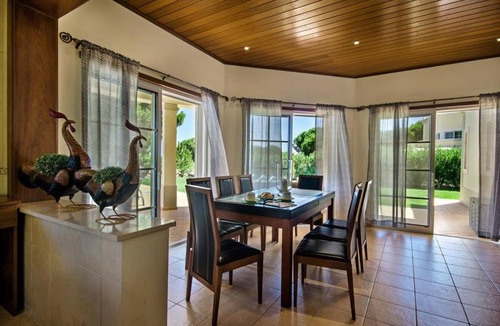 Quarteira Hotel | Villa Palm Golfe, fantastic house on Vila Sol course, kids pool, aircon