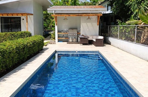 Uvita Villa | Villa Perezoso: Private Jacuzzi At Marino Ballena
