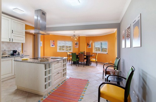 Picota Villa | Villa 'Picota' with Sea View, Wi-Fi and Air Conditioning
