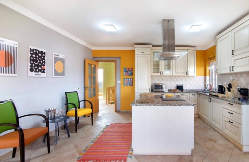 Picota Villa | Villa 'Picota' with Sea View, Wi-Fi and Air Conditioning