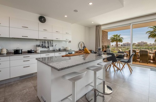 Porto de Mos Apartment | Villa Praia de Branson, with amazing Ocean views