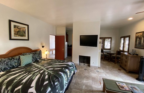 West Beach Hotel | Villa Rosa Inn