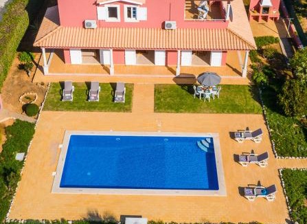 Mato Serrao Villa | Villa Sunrise - com piscina privada e BBQ em Carvoeiro